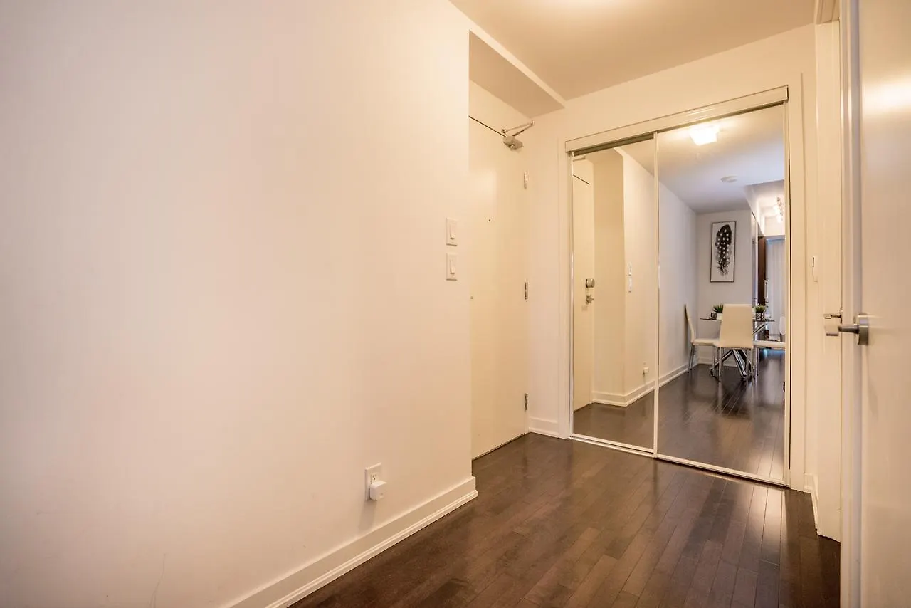 Aaira Suites Toronto 0*,  Canada