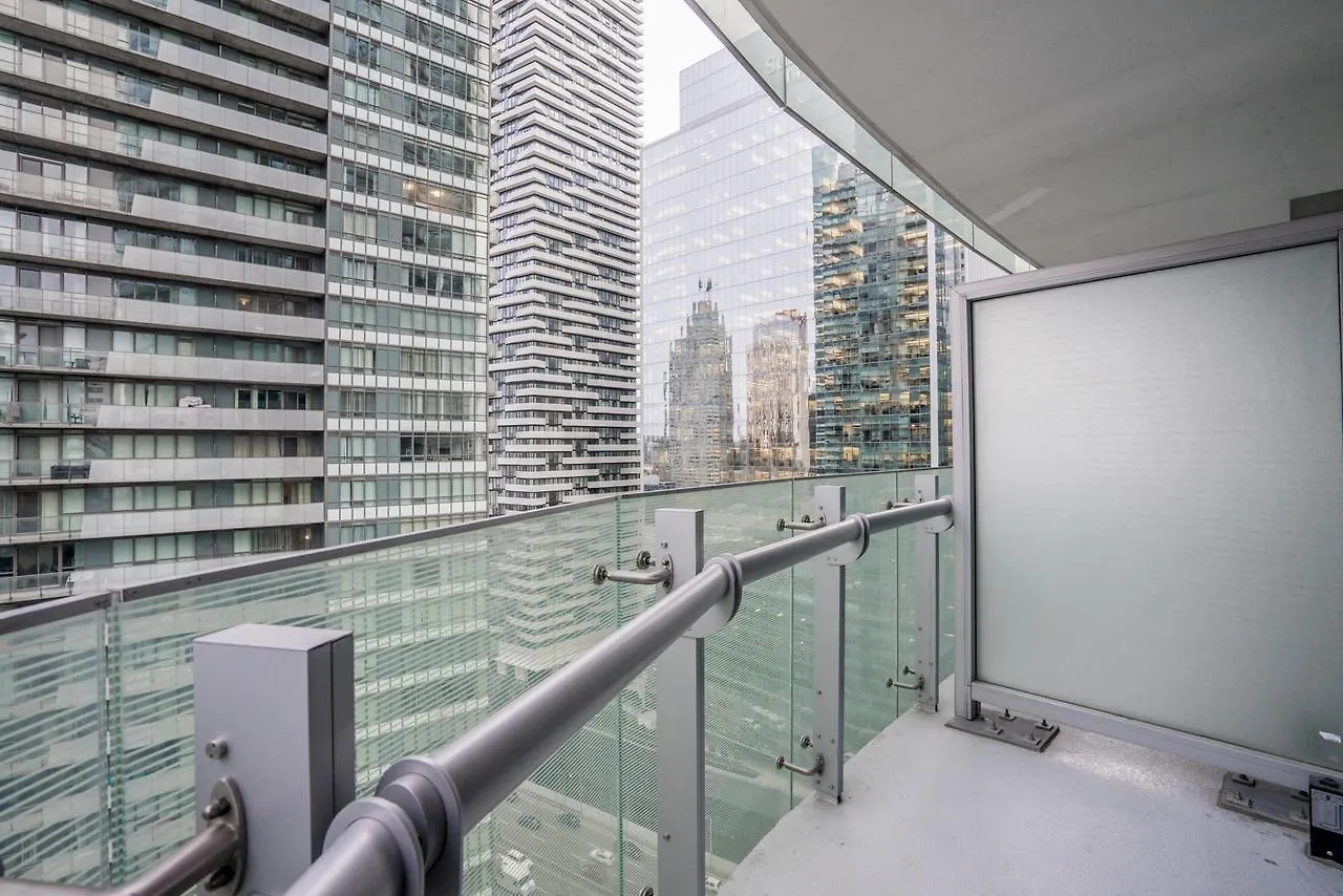 Aaira Suites Toronto 0*,  Canada