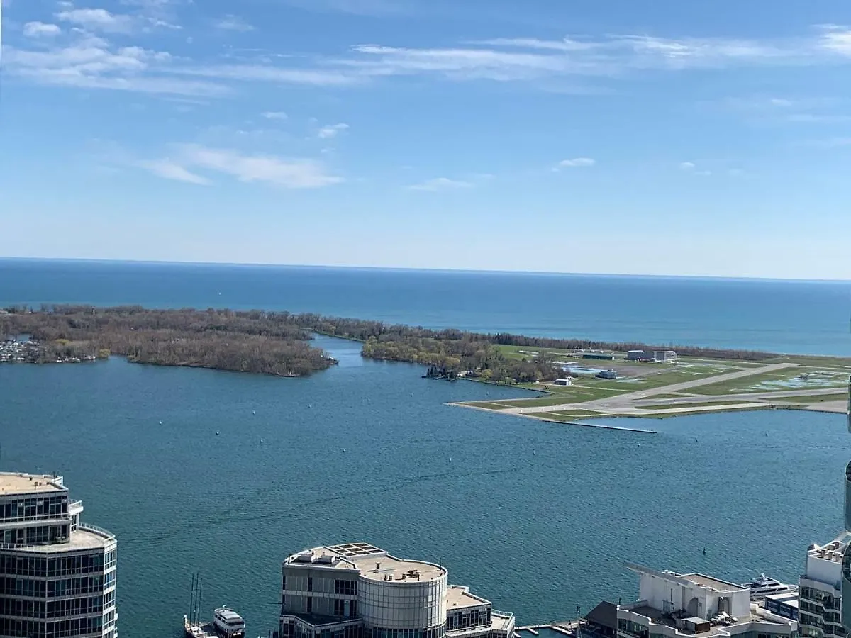 Apartamento Aaira Suites Toronto Canadá